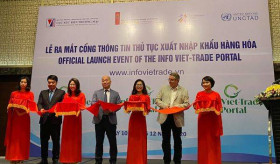 Participation of the Ambassador of the Republic of Armenia to Vietnam Vahram Kazhoyan the official launch ceremony of the The Vietnam Trade Promotion Agency (VIETRADE) Info Viet-Trade Portal.