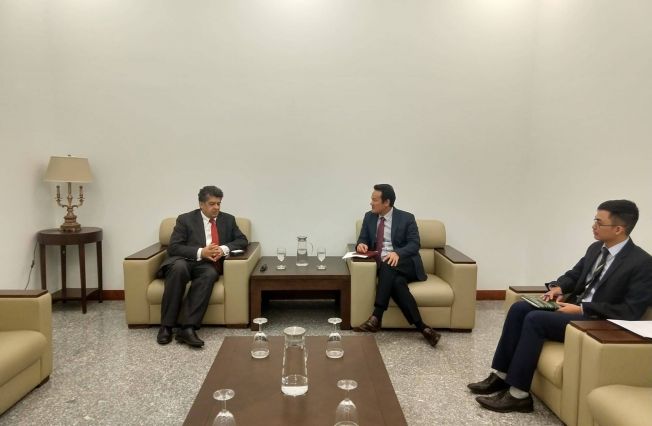 Meeting between the Ambassador of the Republic of Armenia to the Socialist Republic of Vietnam Vahram Kazhoyan and the Director of the Foreign Cultural Relations and UNESCO Department of the Ministry of Foreign Affairs of Vietnam Mai Phan Dung.