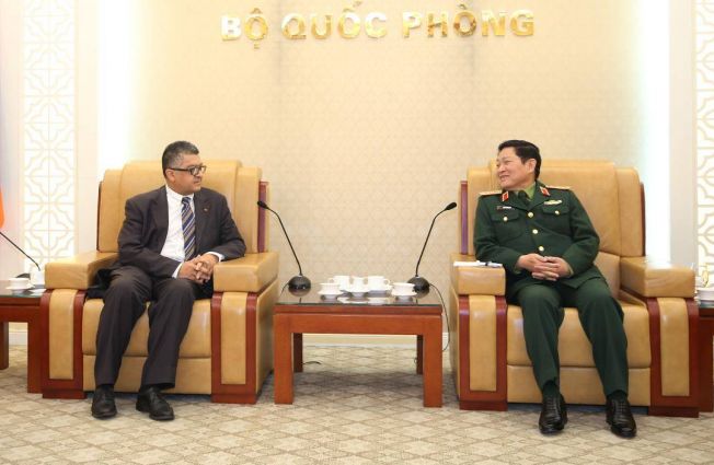 Meeting between the Ambassador of the Republic of Armenia to Vietnam Vahram Kazhoyan and the Minister of National Defense of Vietnam, a Member of the Politburo of the Communist Party of Vietnam, Army General No Ng Xuân Lich